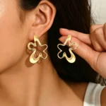 Irregular Star-Shaped Metal Stud Earrings - Image 3